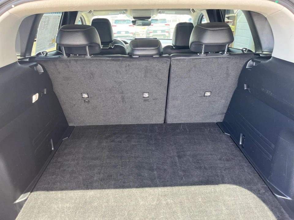 2025 Mazda CX-50 - Image 28 of 31