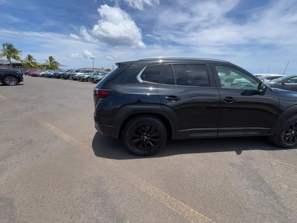 2025 Mazda CX-50 - Image 15 of 31