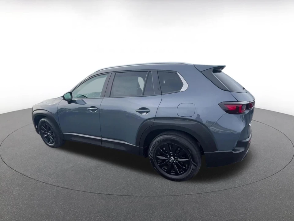 2025 Mazda CX-50 - Image 12 of 31