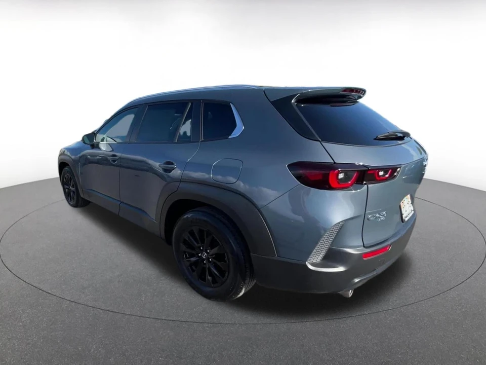 2025 Mazda CX-50 - Image 13 of 31