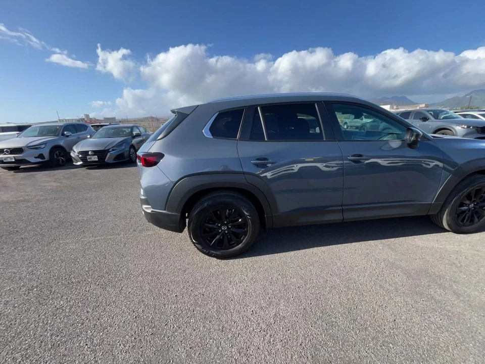2025 Mazda CX-50 - Image 18 of 31