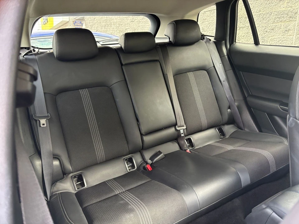 2025 Mazda CX-50 - Image 22 of 31