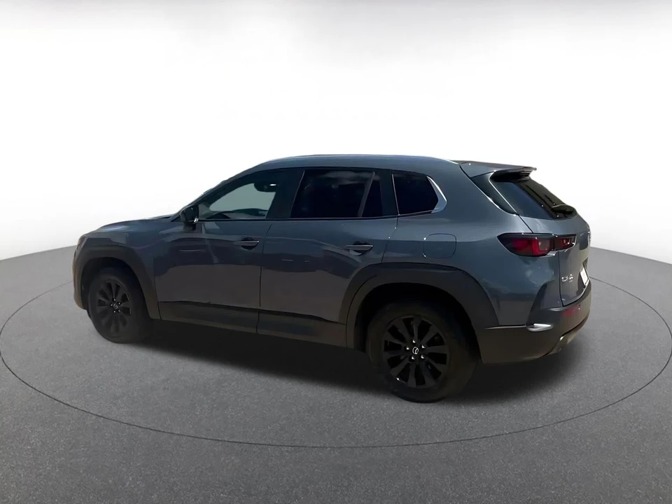 2025 Mazda CX-50 - Image 11 of 31