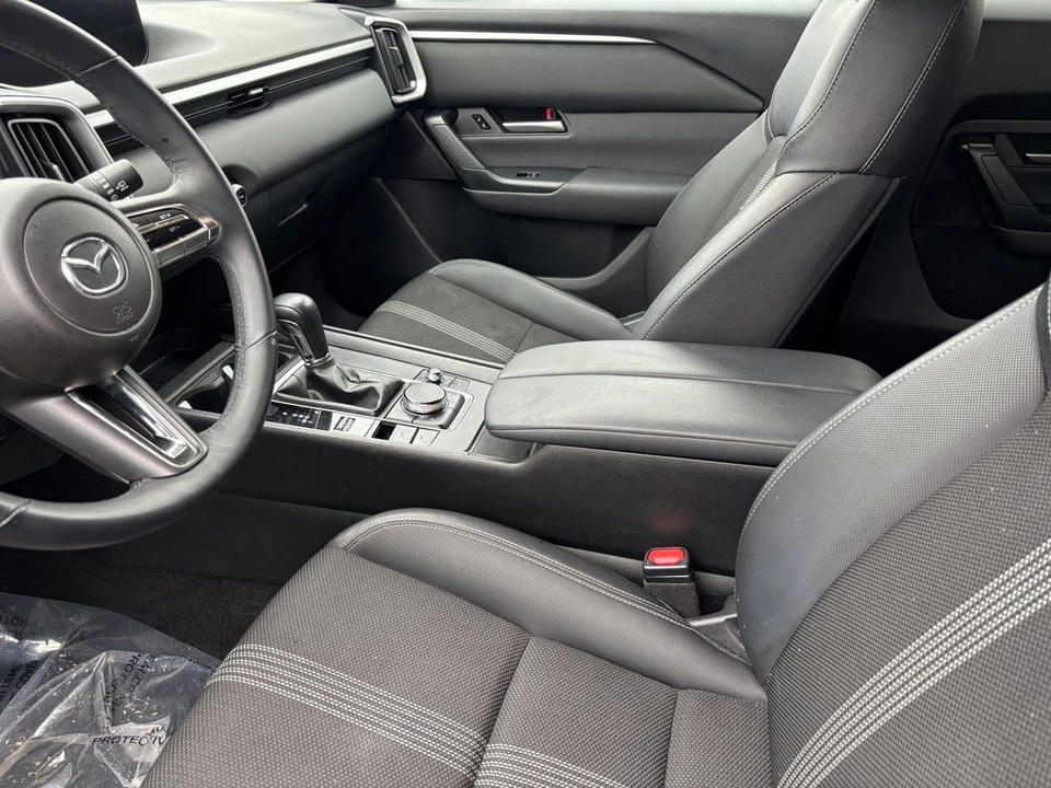 2025 Mazda CX-50 - Image 22 of 31