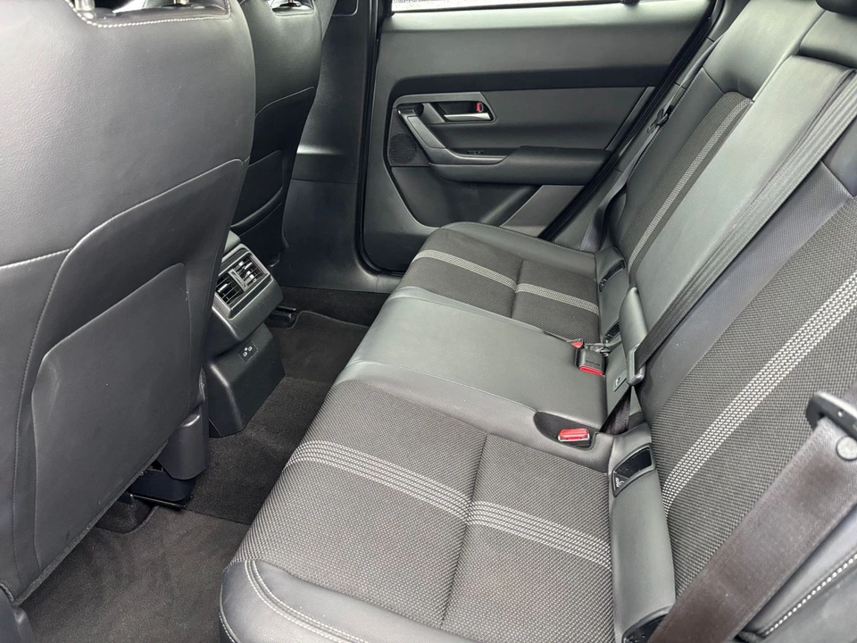 2025 Mazda CX-50 - Image 21 of 31