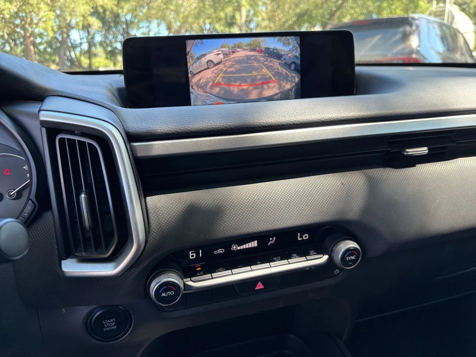 2025 Mazda CX-50 - Image 14 of 31