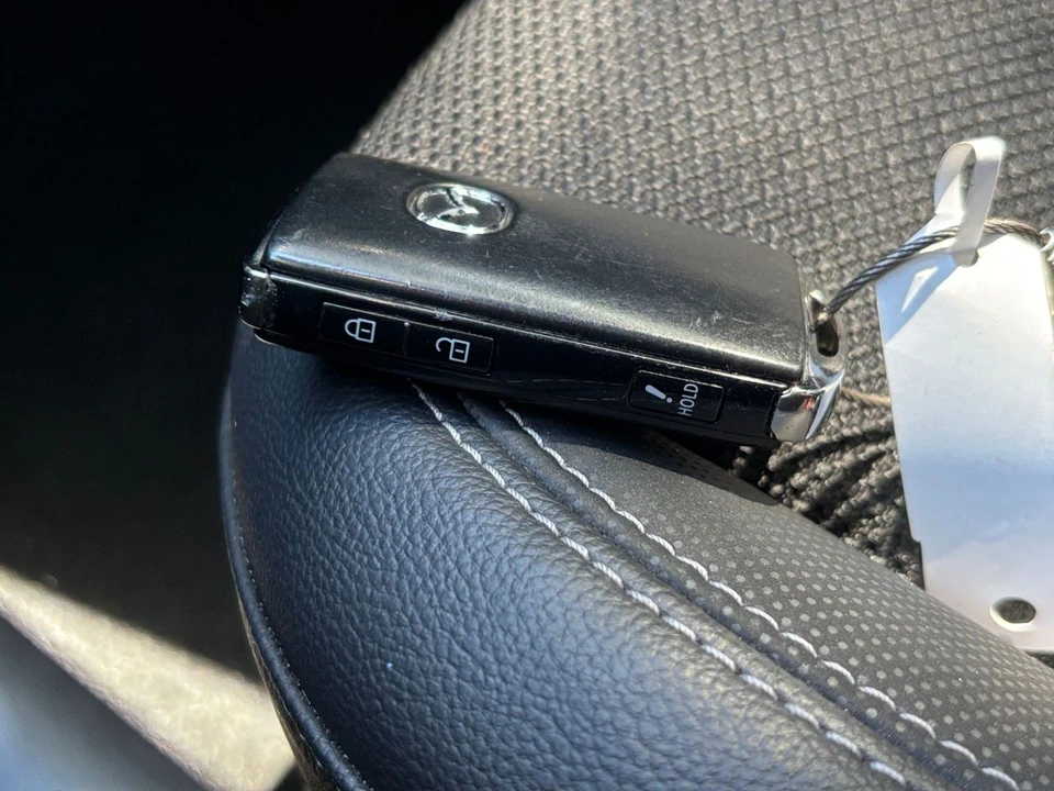 2025 Mazda CX-50 - Image 18 of 31