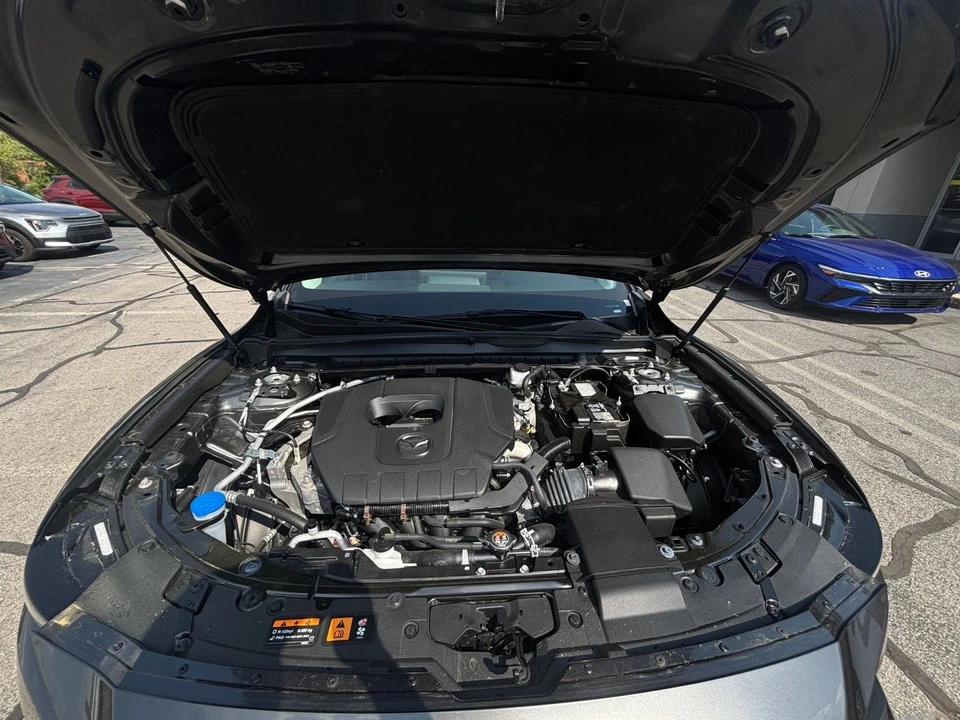 2025 Mazda CX-50 - Image 27 of 31