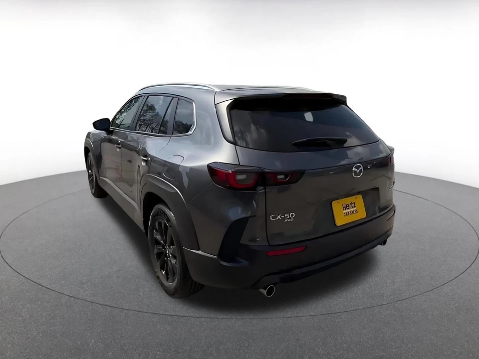 2025 Mazda CX-50 - Image 9 of 31