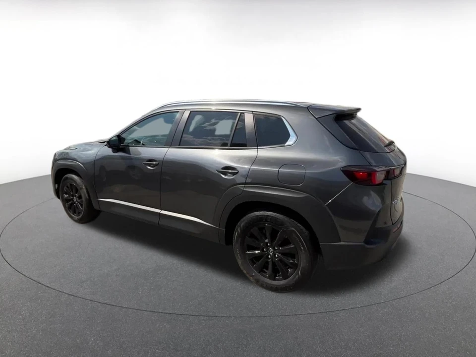 2025 Mazda CX-50 - Image 8 of 31