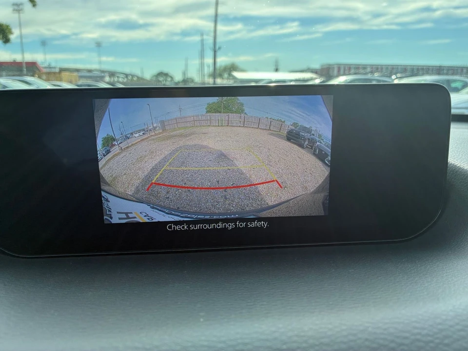 2025 Mazda CX-50 - Image 21 of 31