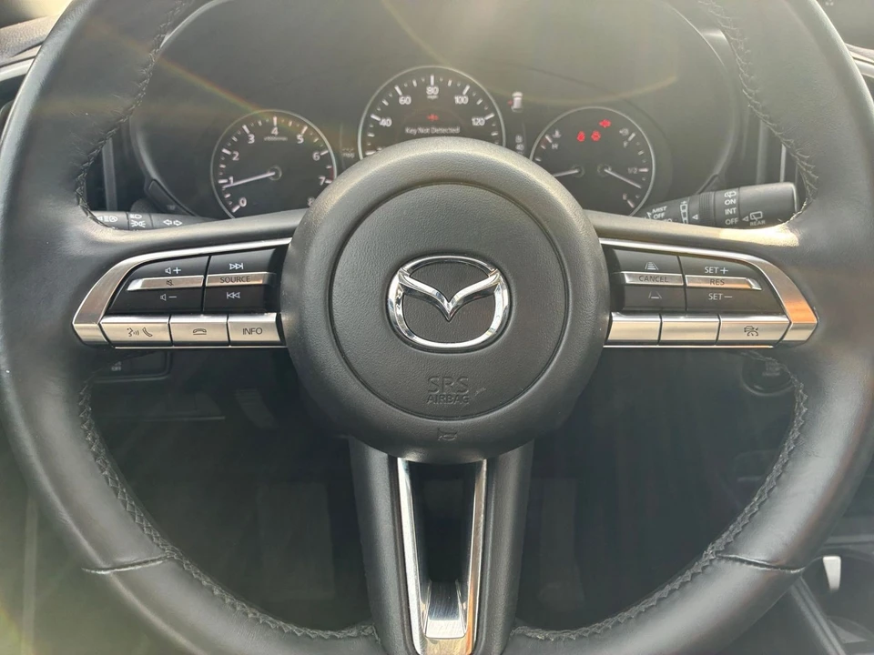 2025 Mazda CX-50 - Image 24 of 31