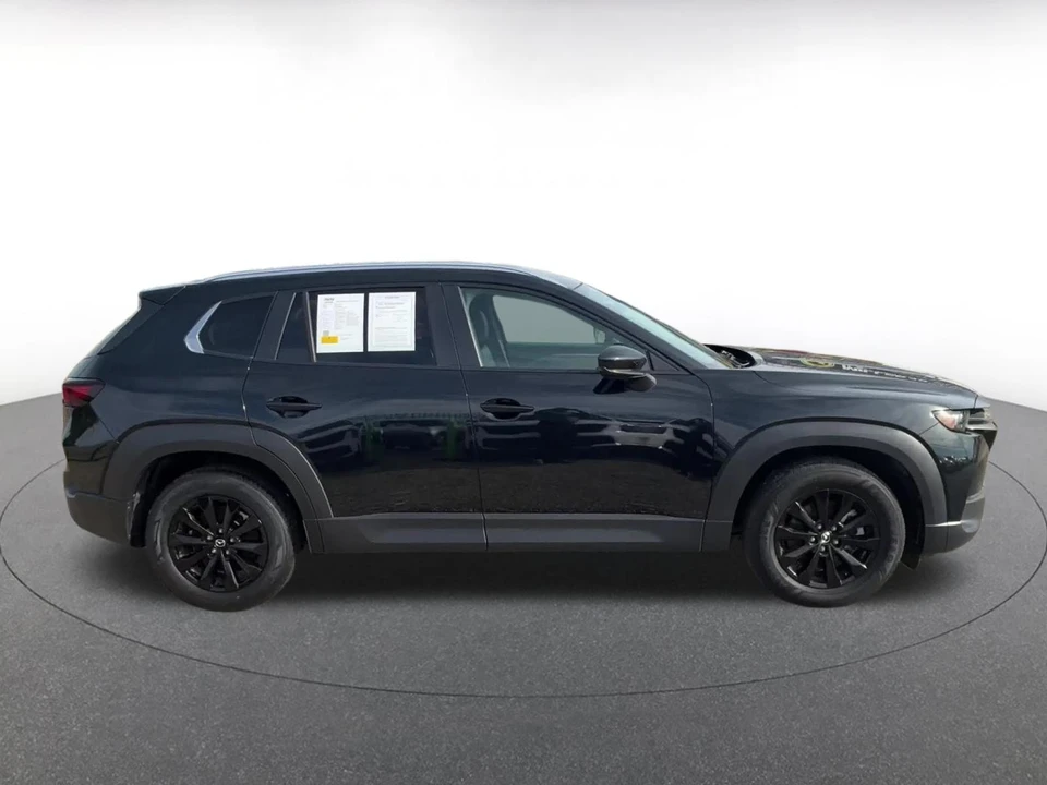 2025 Mazda CX-50 - Image 13 of 31