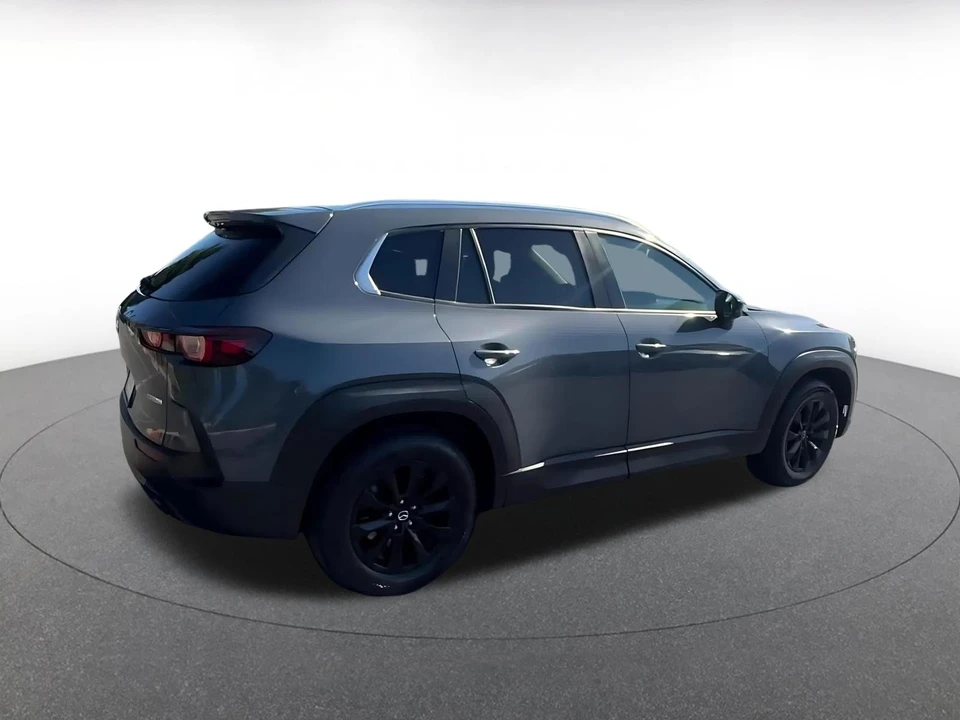 2025 Mazda CX-50 - Image 17 of 31