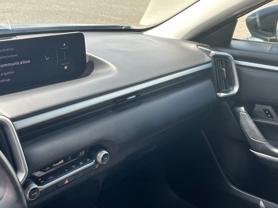 2025 Mazda CX-50 - Image 25 of 31