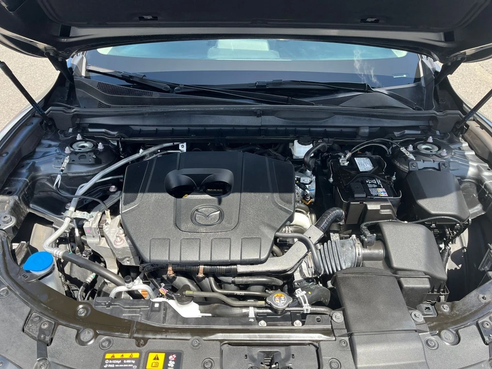 2025 Mazda CX-50 - Image 22 of 31