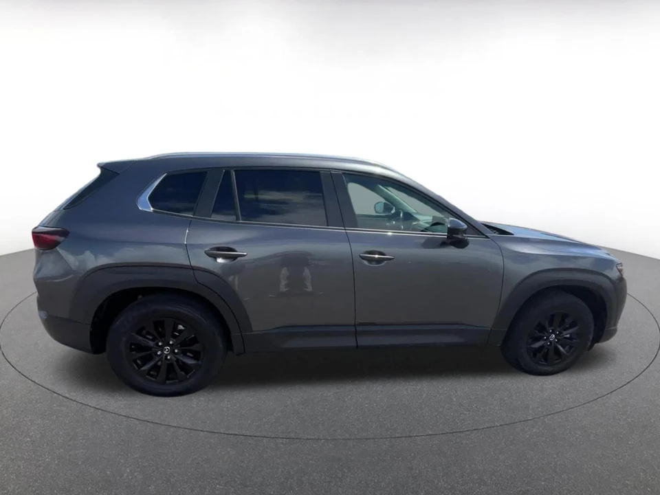 2025 Mazda CX-50 - Image 13 of 31