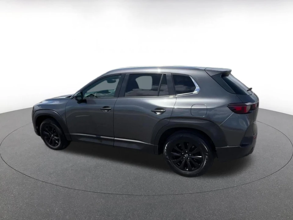 2025 Mazda CX-50 - Image 8 of 31