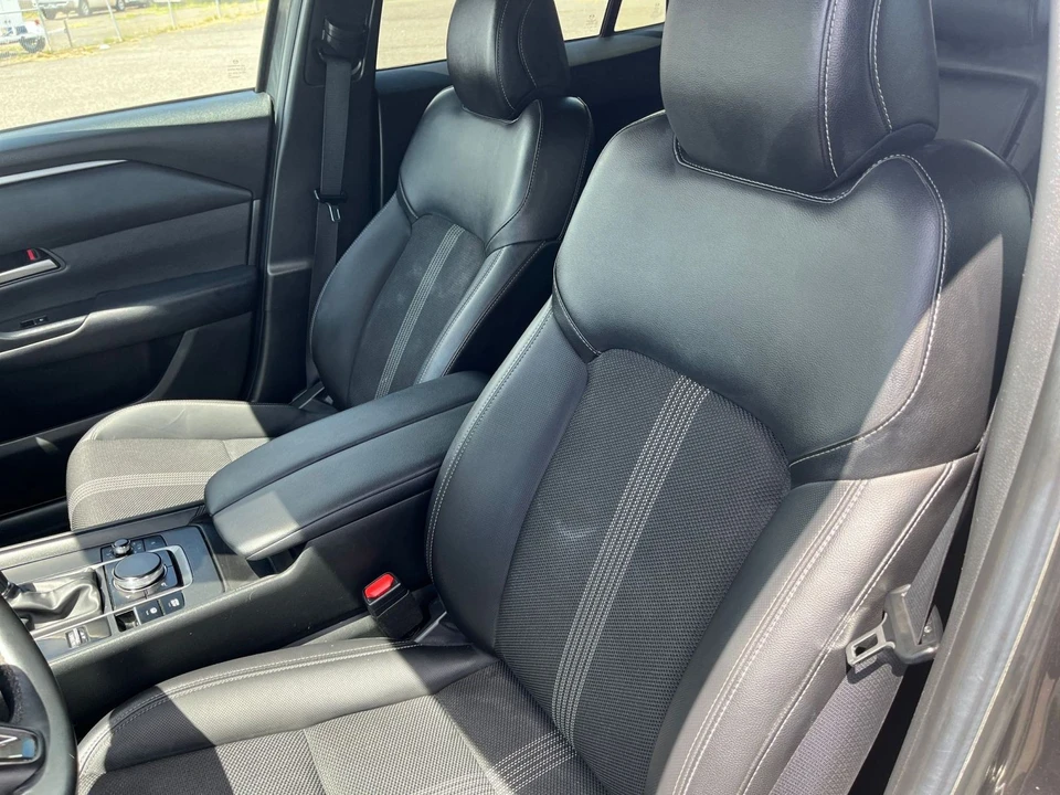 2025 Mazda CX-50 - Image 26 of 31