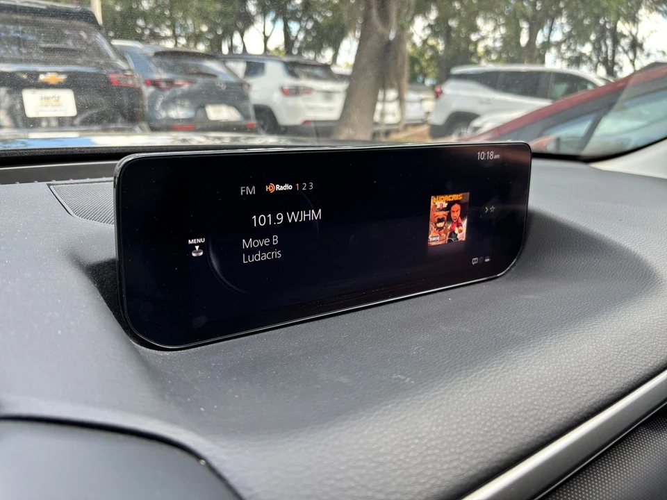 2025 Mazda CX-50 - Image 17 of 31