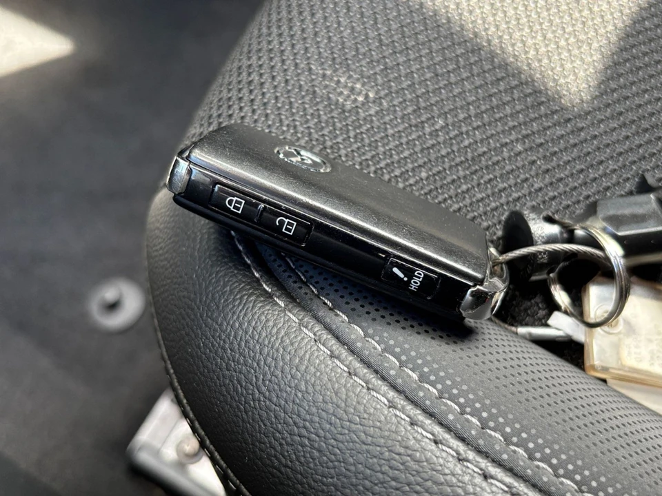2025 Mazda CX-50 - Image 18 of 31