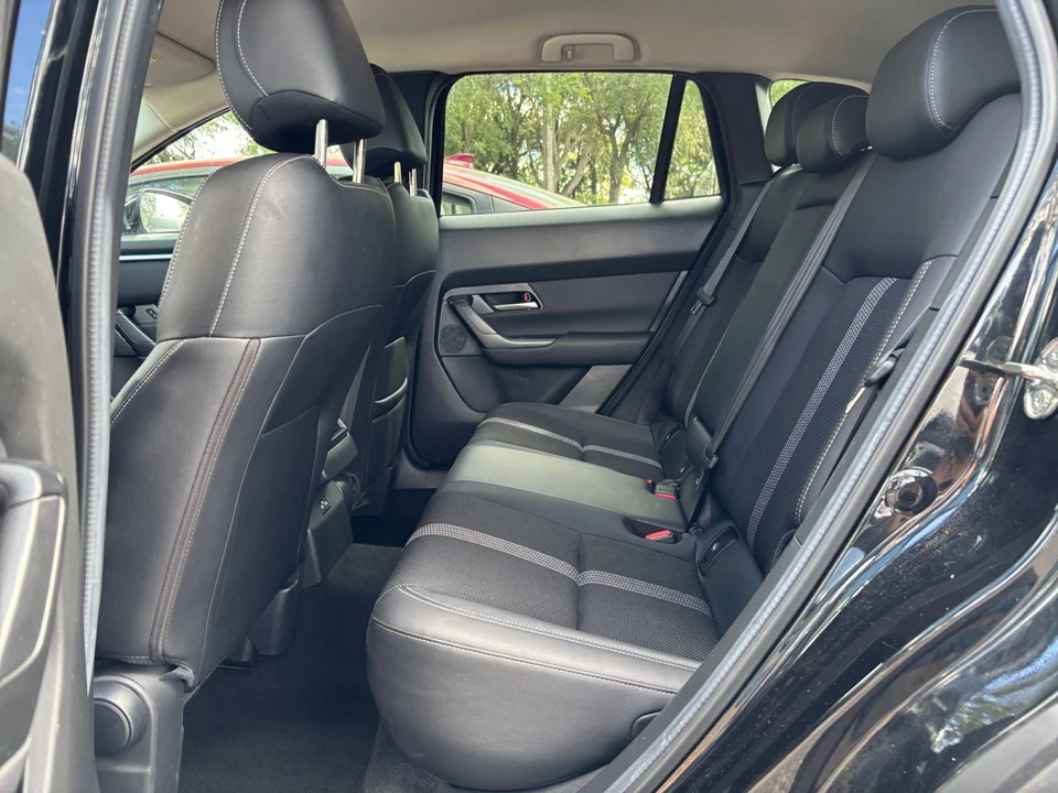 2025 Mazda CX-50 - Image 21 of 31