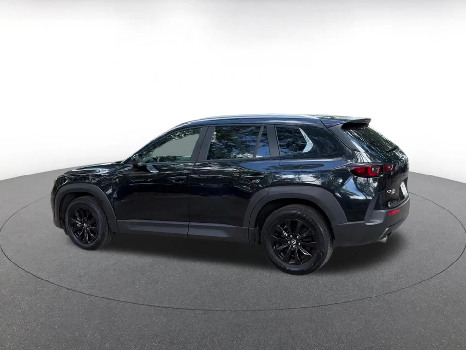 2025 Mazda CX-50 - Image 8 of 31