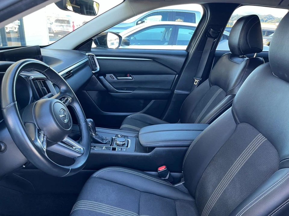 2025 Mazda CX-50 - Image 22 of 31
