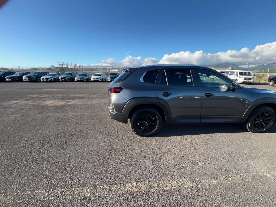 2025 Mazda CX-50 - Image 13 of 31