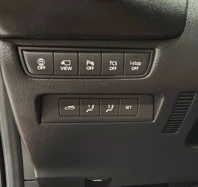 2025 Mazda CX-50 - Image 23 of 28
