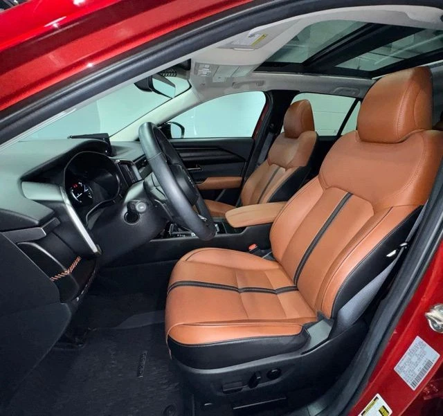 2025 Mazda CX-50 - Image 15 of 28