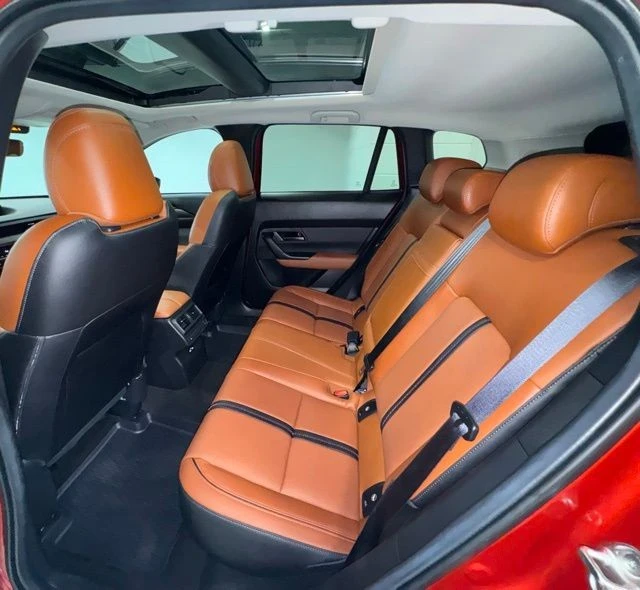 2025 Mazda CX-50 - Image 13 of 28