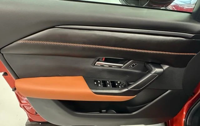 2025 Mazda CX-50 - Image 22 of 28