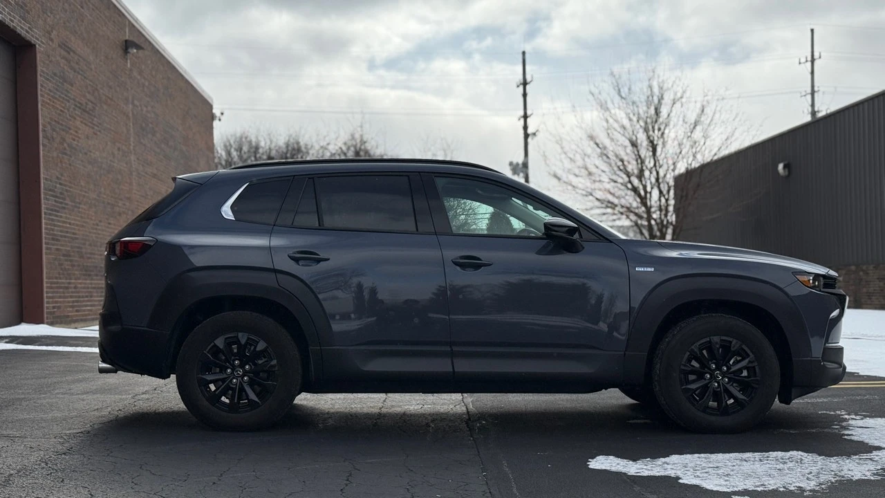 2025 Mazda CX-50 - Image 8 of 21