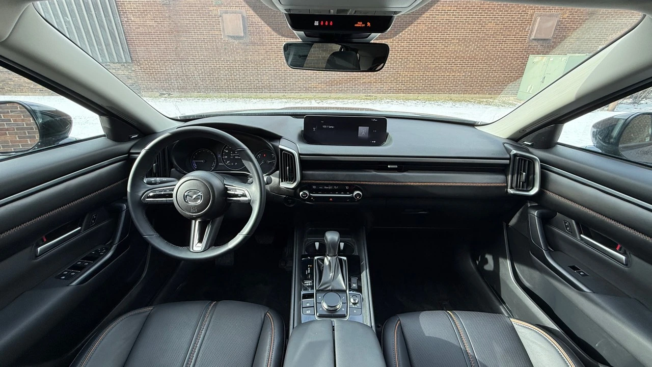 2025 Mazda CX-50 - Image 15 of 21