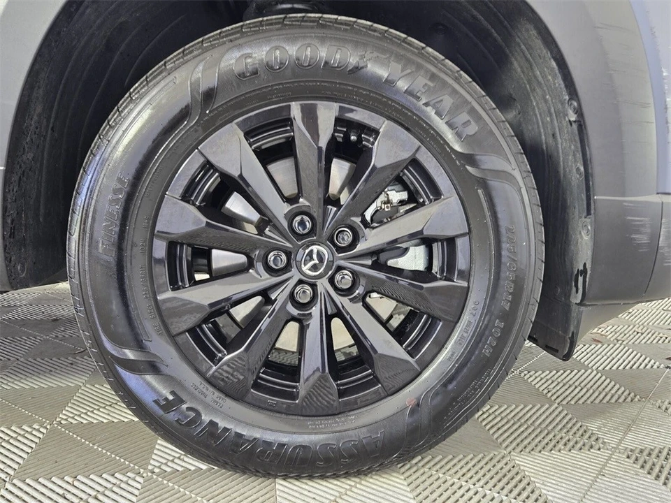 2025 Mazda CX-50 - Image 19 of 21