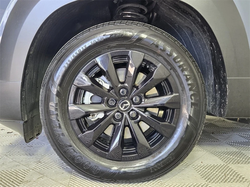2025 Mazda CX-50 - Image 5 of 21