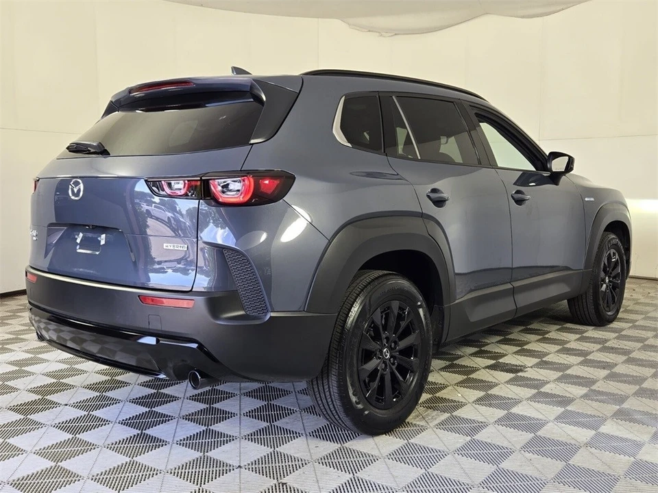 2025 Mazda CX-50 - Image 15 of 21