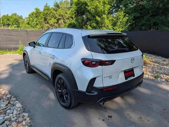 2025 Mazda CX-50 - Image 4 of 15
