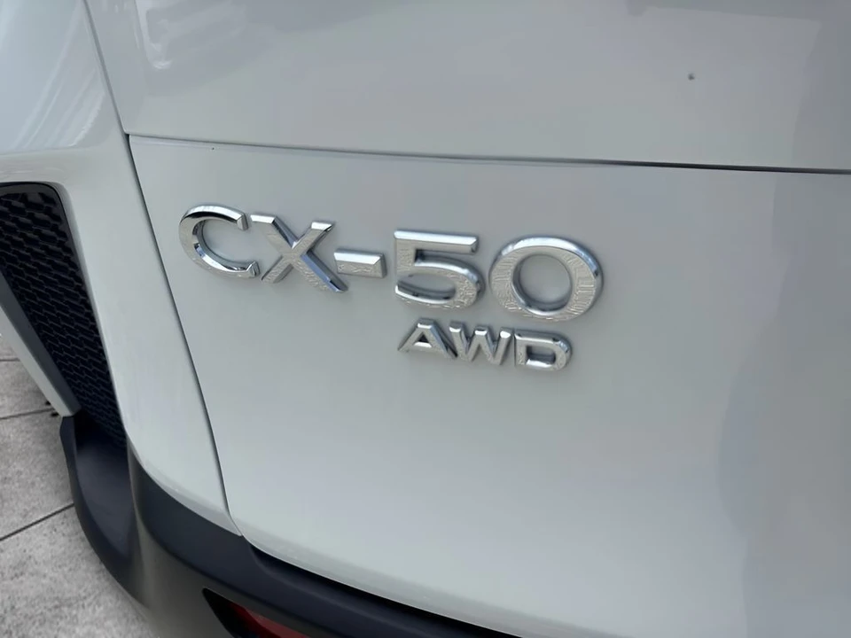 2025 Mazda CX-50 - Image 21 of 26