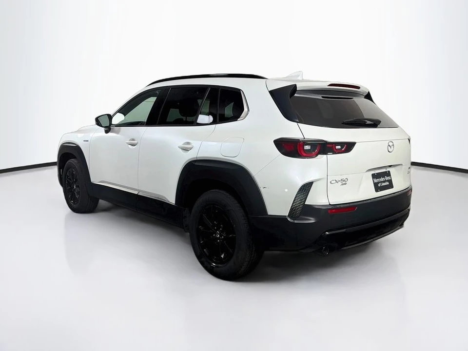 2025 Mazda CX-50 - Image 5 of 31