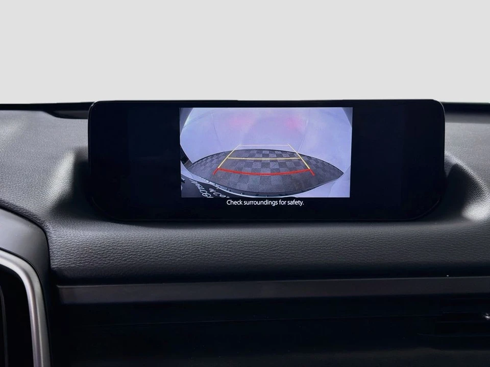 2025 Mazda CX-50 - Image 18 of 31