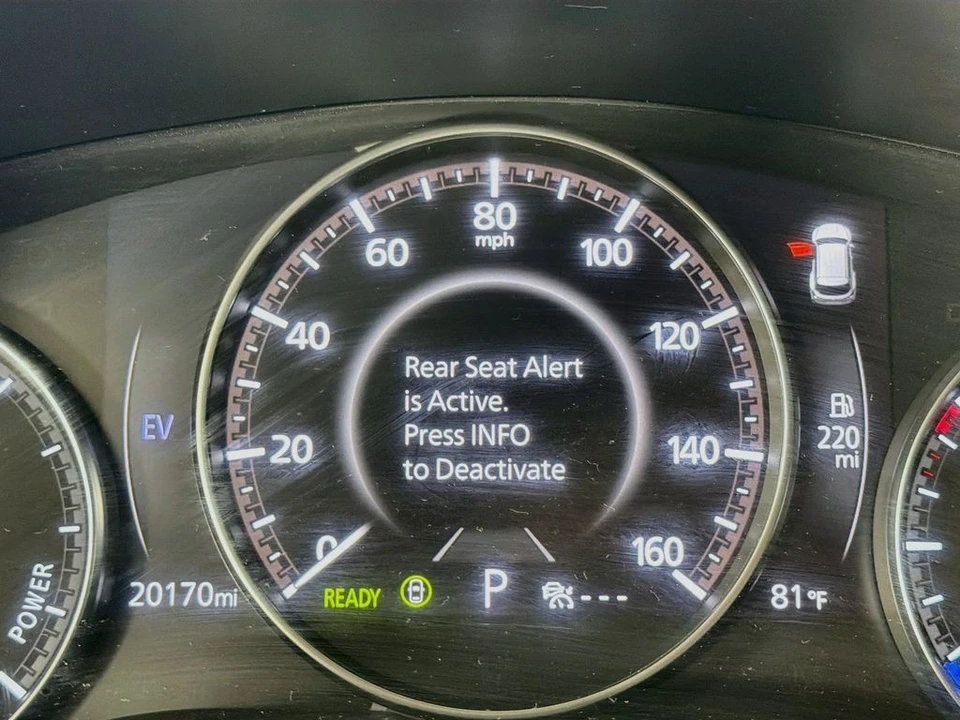2025 Mazda CX-50 - Image 14 of 31