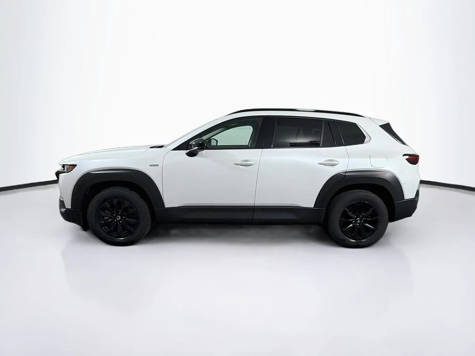 2025 Mazda CX-50 - Image 4 of 31