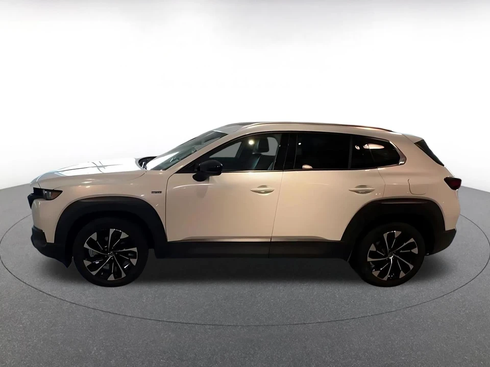 2025 Mazda CX-50 - Image 12 of 31