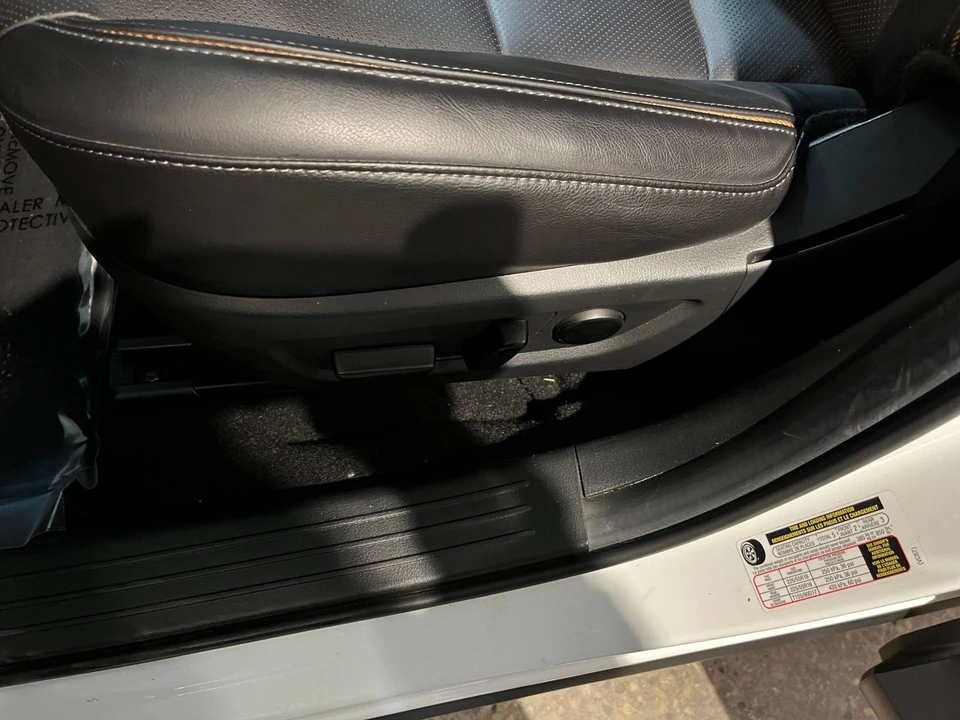 2025 Mazda CX-50 - Image 24 of 31