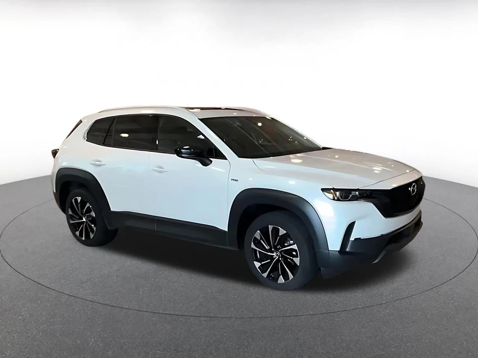 2025 Mazda CX-50 - Image 2 of 31