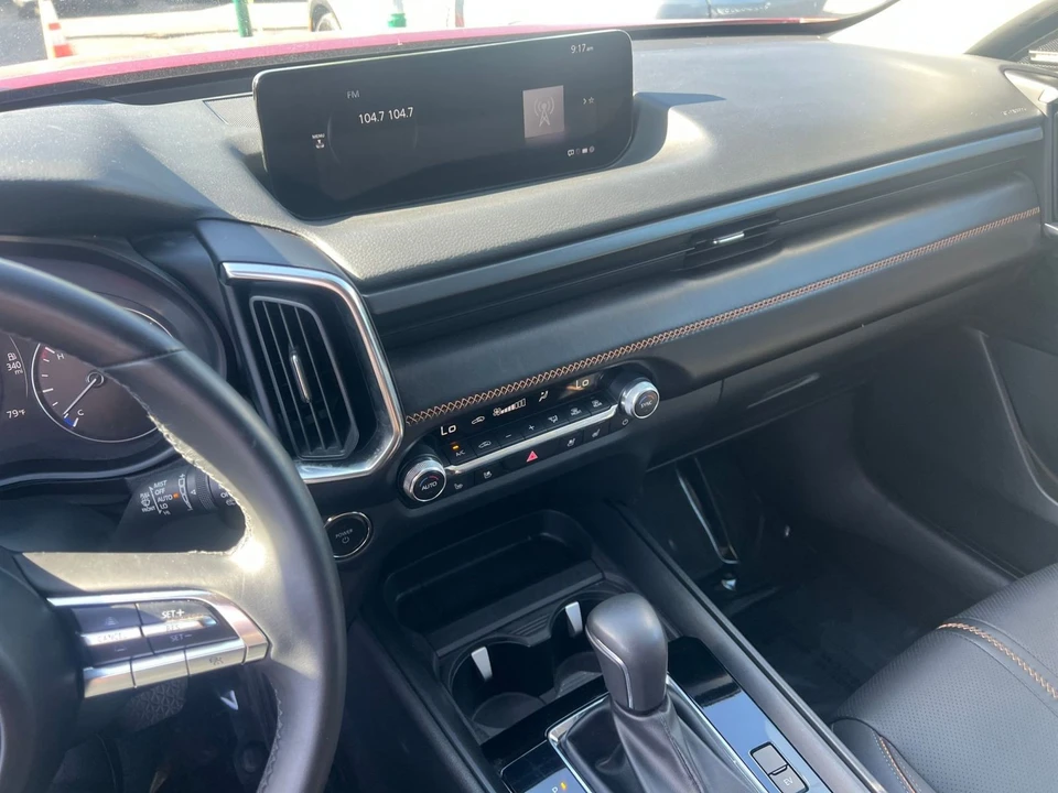 2025 Mazda CX-50 - Image 14 of 31