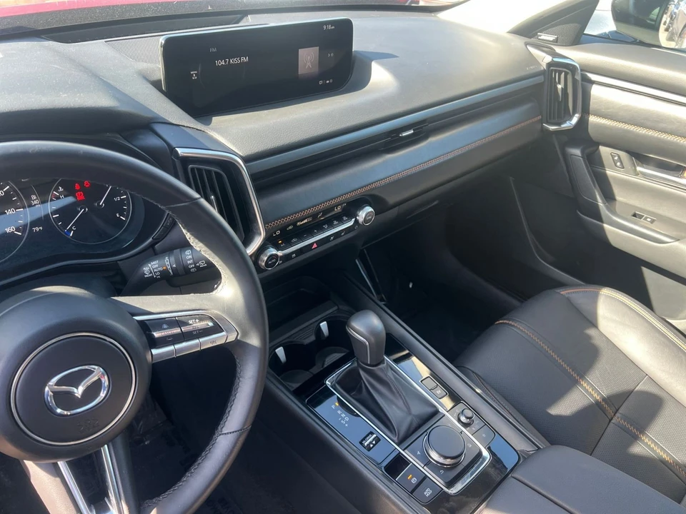 2025 Mazda CX-50 - Image 16 of 31