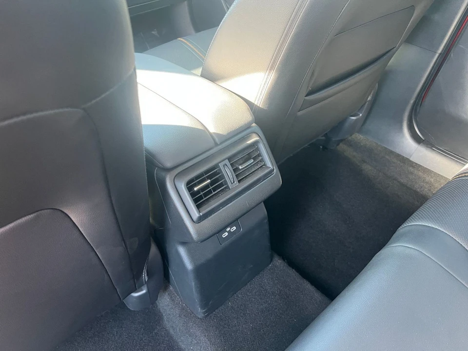 2025 Mazda CX-50 - Image 20 of 31